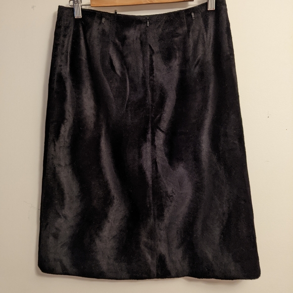 Black A-line suede effect Mexx skirt, size 10, narrow belt - Picture 2 of 5
